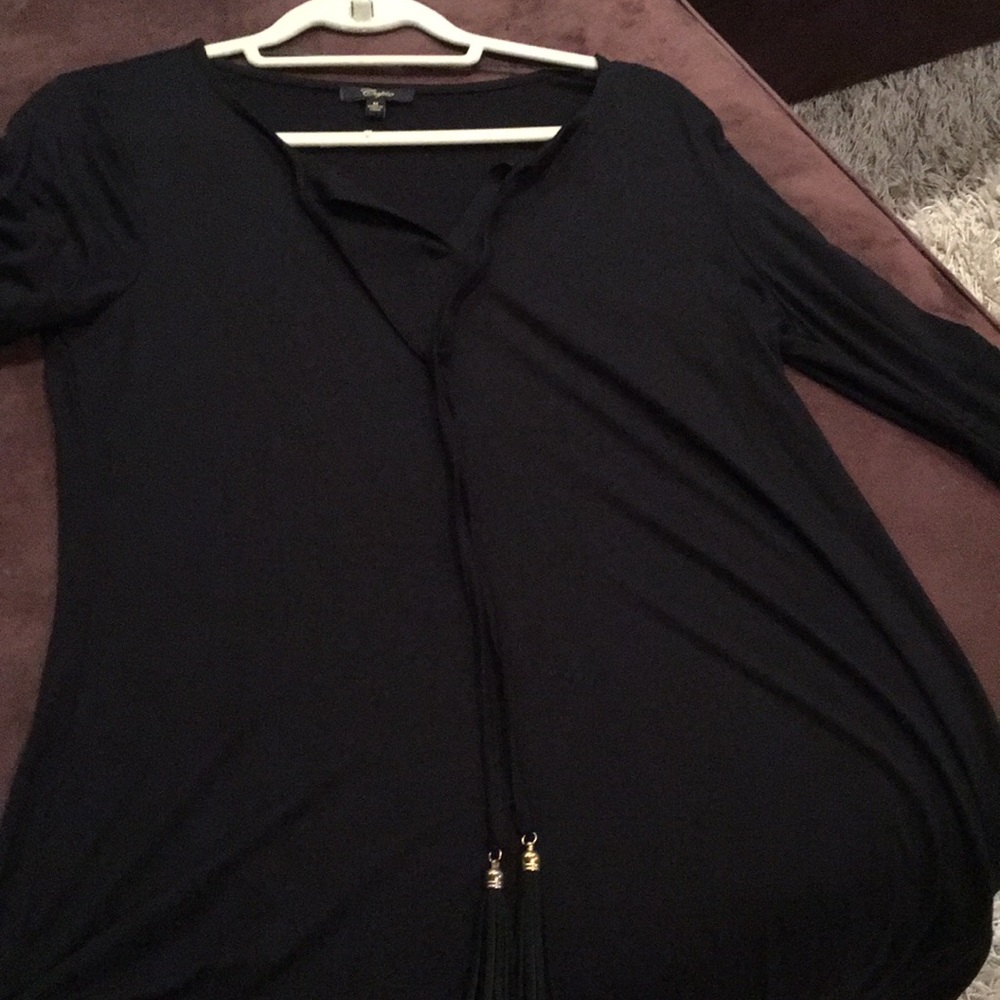 Fun Bell Sleeve Tunic-Never Worn! - Picture 4 of 4